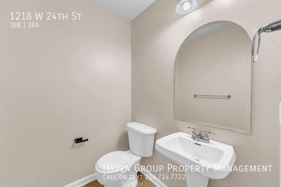 1218 W 24th St, Lorain, OH 44052- Spacious 3-bed 1.5 -bath single-family home! property image