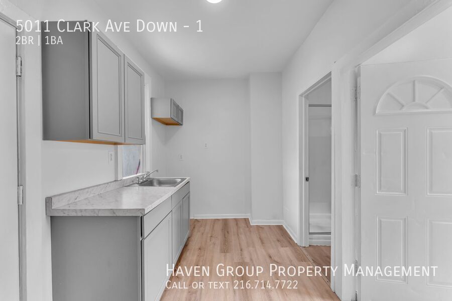 5011 Clark Ave | Apt 1 DN, Cleveland, Ohio, 44102 - Spacious 2-bed 1-bath multi-family home! property image