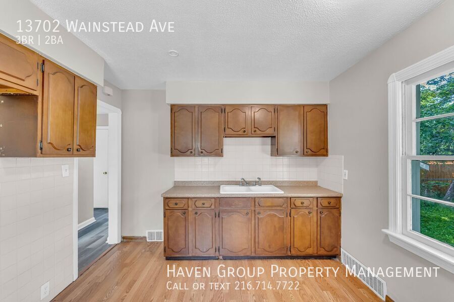 13702 Wainstead Ave, Cleveland, OH 44111- Spacious 3-bed 2-bath single-family home! property image