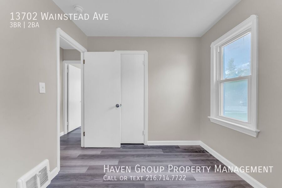 13702 Wainstead Ave, Cleveland, OH 44111- Spacious 3-bed 2-bath single-family home! property image