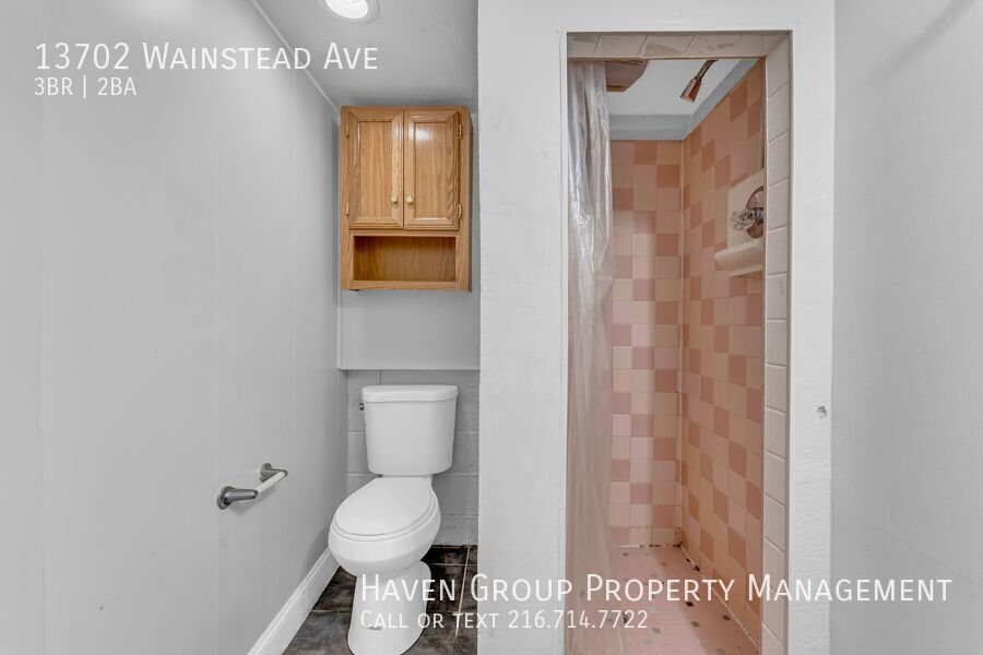 13702 Wainstead Ave, Cleveland, OH 44111- Spacious 3-bed 2-bath single-family home! property image