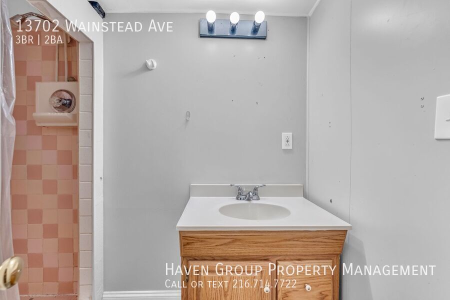 13702 Wainstead Ave, Cleveland, OH 44111- Spacious 3-bed 2-bath single-family home! property image