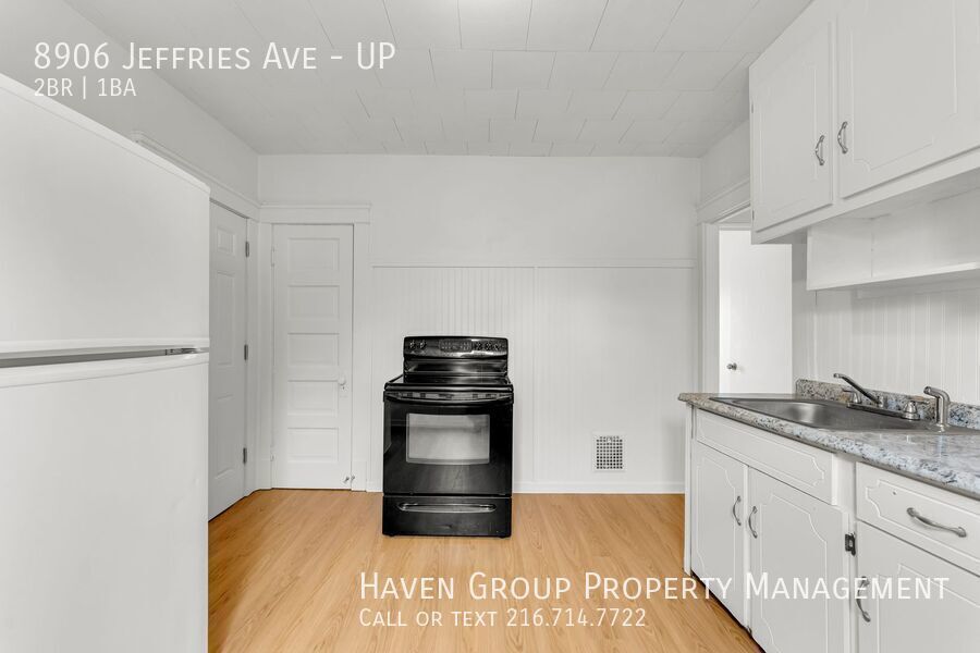 8906 Jeffries Ave | UP, Cleveland, Ohio, 44105 - Spacious 2-bed 1-bath multi-family home! property image