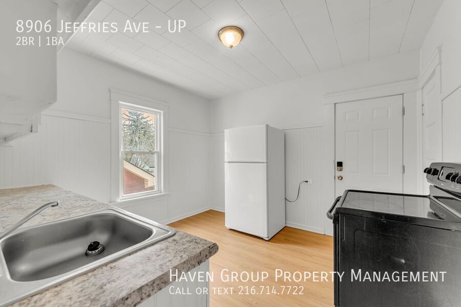 8906 Jeffries Ave | UP, Cleveland, Ohio, 44105 - Spacious 2-bed 1-bath multi-family home! property image