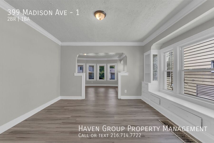 399 Madison Ave | DN, Akron, OH 44320 - Spacious 2-bed 1-bath multi-family home! property image
