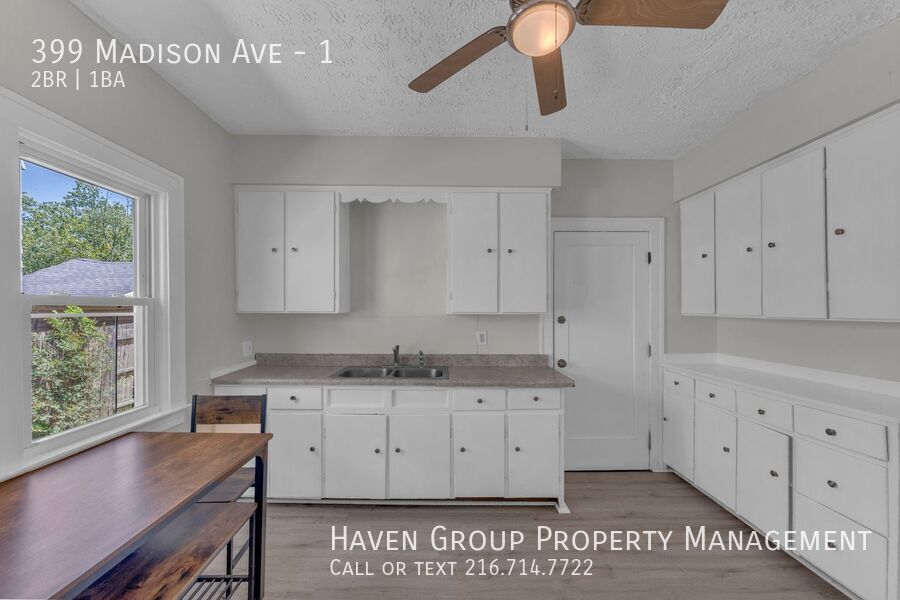 399 Madison Ave | DN, Akron, OH 44320 - Spacious 2-bed 1-bath multi-family home! property image