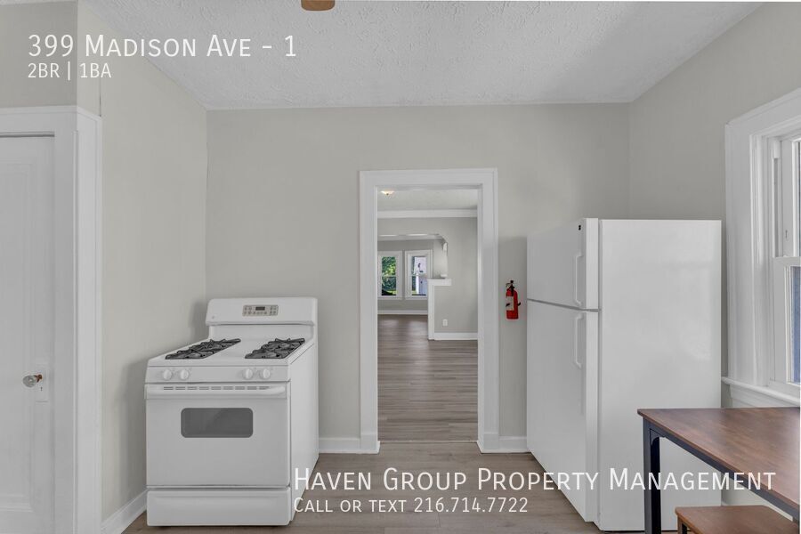 399 Madison Ave | DN, Akron, OH 44320 - Spacious 2-bed 1-bath multi-family home! property image