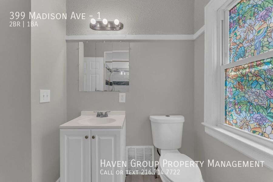 399 Madison Ave | DN, Akron, OH 44320 - Spacious 2-bed 1-bath multi-family home! property image