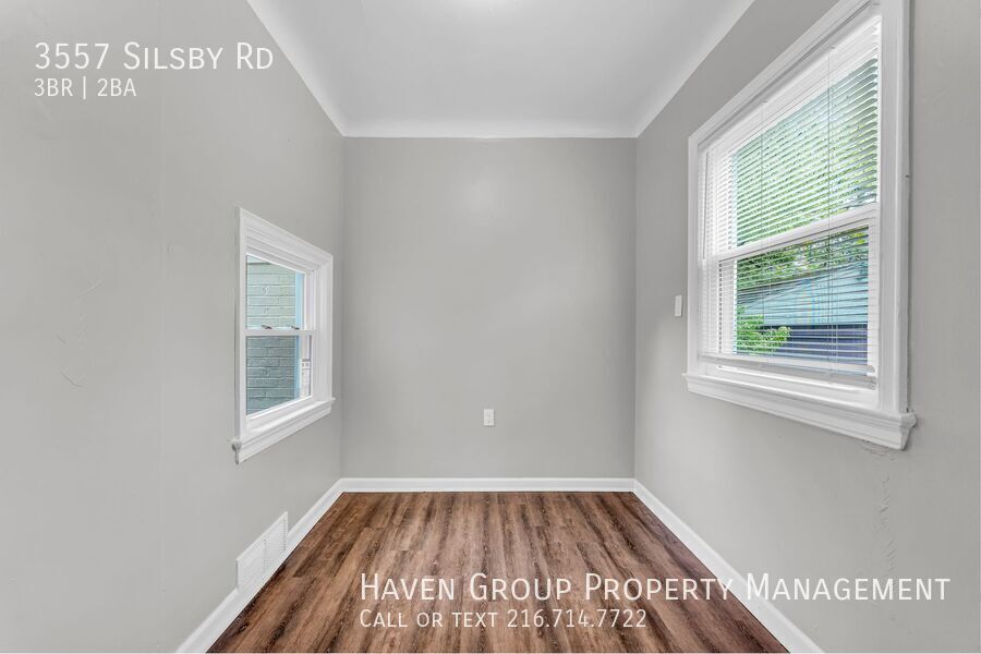 3557 Silsby Rd, University Hts, OH 44118 - Spacious 3-bed 1.5-bath single-family home! property image
