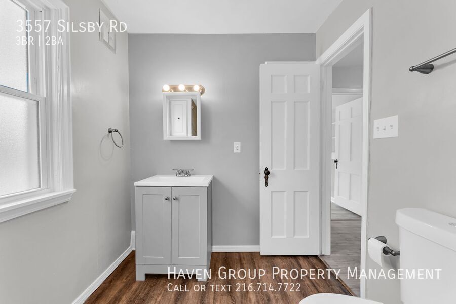 3557 Silsby Rd, University Hts, OH 44118 - Spacious 3-bed 1.5-bath single-family home! property image