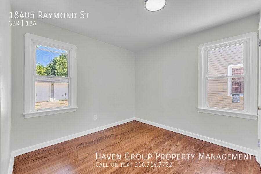 18405 Raymond St, Maple Heights, OH 44137 - Spacious 3-bed 1-bath single-family home! property image