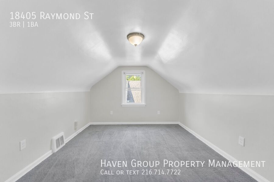18405 Raymond St, Maple Heights, OH 44137 - Spacious 3-bed 1-bath single-family home! property image