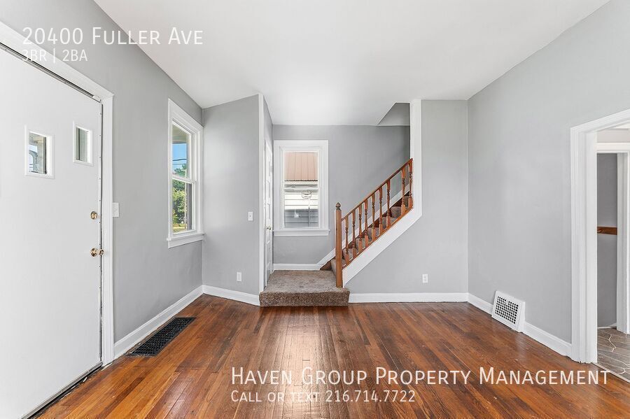 20400 Fuller Ave, Euclid, OH 44123 - Spacious 3-bed 1.5-bath single-family home! property image