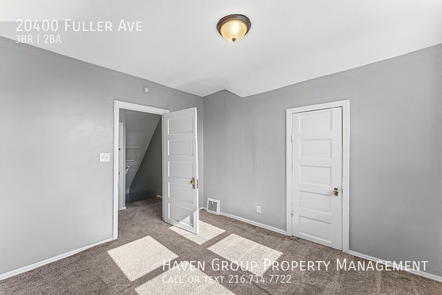 20400 Fuller Ave, Euclid, OH 44123 - Spacious 3-bed 1.5-bath single-family home! property image
