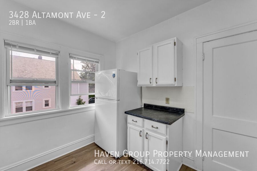 3428 Altamont Ave | Unit 2, Cleveland Heights, OH 44118 - Spacious 2-bed 1-bath multi-family home! property image