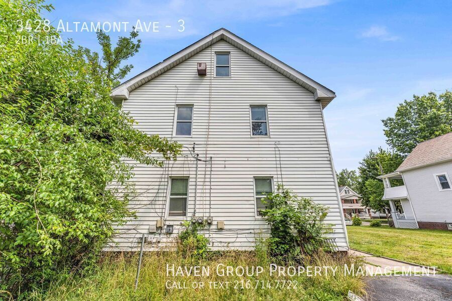 3428 Altamont Ave | Unit 3, Cleveland Heights, OH 44118 - Spacious 2-bed 1-bath multi-family home! property image