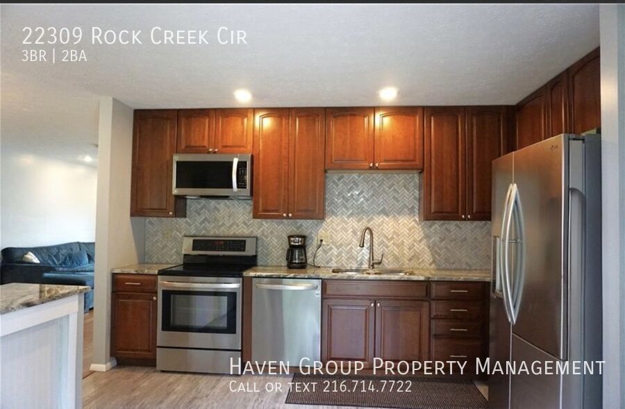 22309 Rock Creek Cir, Strongsville, OH 44136 - Spacious 3-bed 2-bath single-family home! property image
