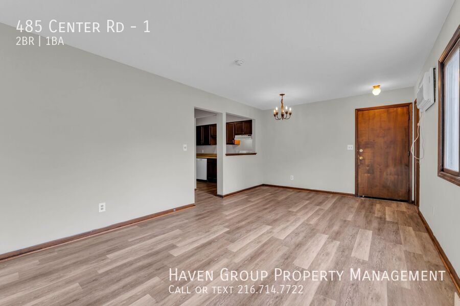 485 Center Rd | Unit 1, Bedford, OH 44146 - Spacious 2-bed 1-bath multi-family home! property image