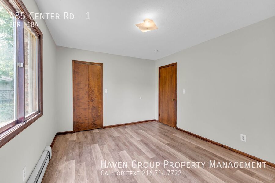 485 Center Rd | Unit 1, Bedford, OH 44146 - Spacious 2-bed 1-bath multi-family home! property image