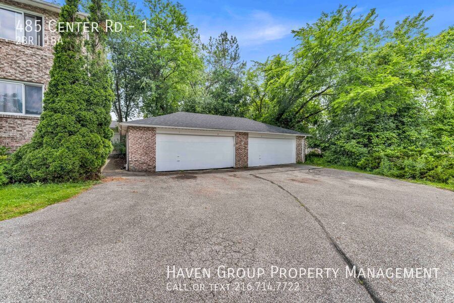 485 Center Rd | Unit 1, Bedford, OH 44146 - Spacious 2-bed 1-bath multi-family home! property image