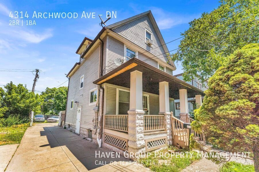 4314 Archwood Ave| DN, Cleveland, OH 44109 - Spacious 2-bed 1-bath multi-family home! property image