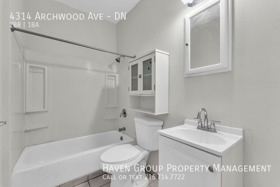 4314 Archwood Ave| DN, Cleveland, OH 44109 - Spacious 2-bed 1-bath multi-family home! property image