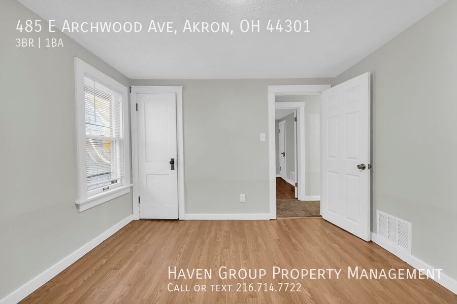 485 E Archwood Ave, Akron, OH 44301- Spacious 3-bed 1-bath single-family home! property image