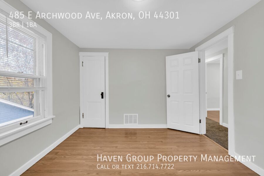 485 E Archwood Ave, Akron, OH 44301- Spacious 3-bed 1-bath single-family home! property image