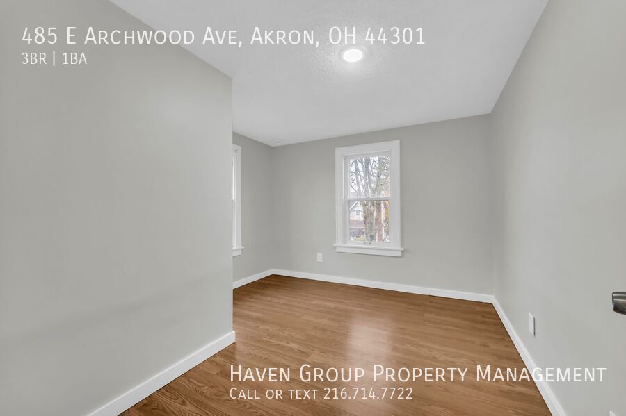 485 E Archwood Ave, Akron, OH 44301- Spacious 3-bed 1-bath single-family home! property image