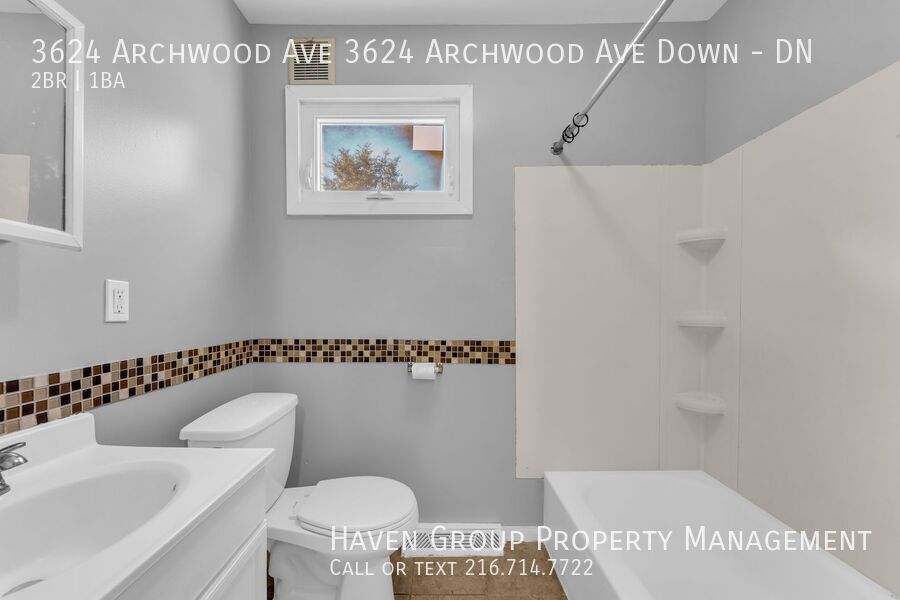 3624 Archwood Ave| DN, Cleveland, OH 44109 - Spacious 2-bed 1-bath multi-family home! property image