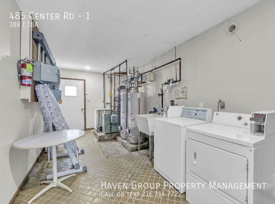 485 Center Rd | Unit 1, Bedford, OH 44146 - Spacious 2-bed 1-bath multi-family home! property image