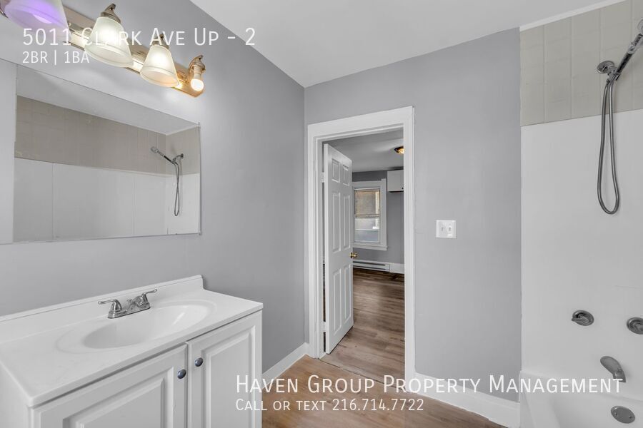 5011 Clark Ave | Apt 2 (UP), Cleveland, OH 44102 - Spacious 2-bed 1-bath multi-family home! property image