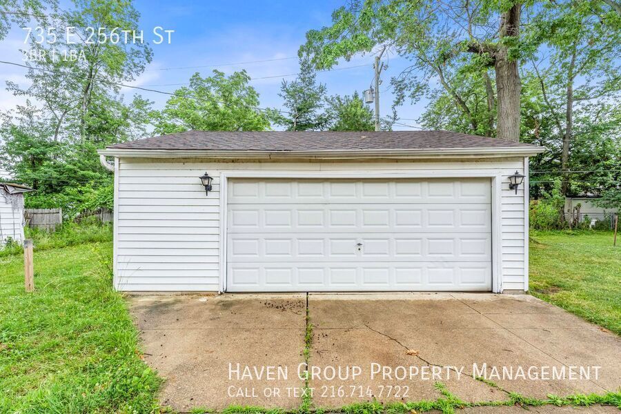 735 E 256th St., Euclid, OH 44132- Spacious 3-bed 1-bath single-family home! property image