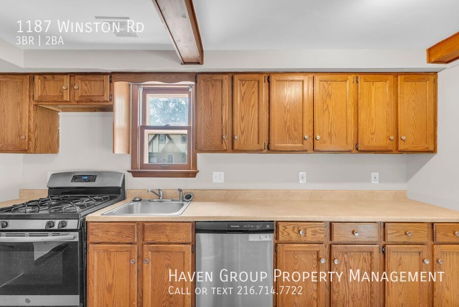 1187 Winston Rd, South Euclid, OH 44121 - Spacious 3-bed 2-bath single-family home! property image