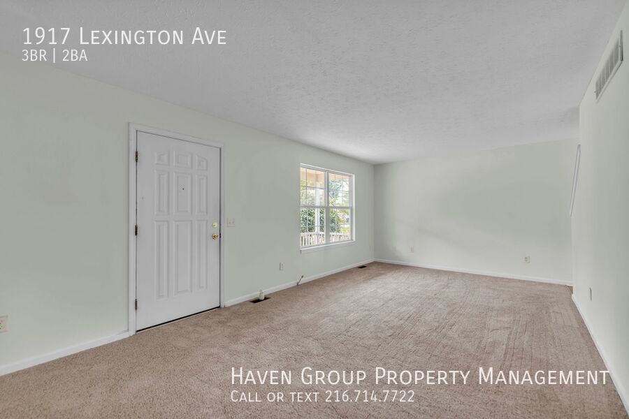 1917 Lexington Ave, Lorain, OH 44052 - Spacious 3-bed 1.5-bath single-family home! property image
