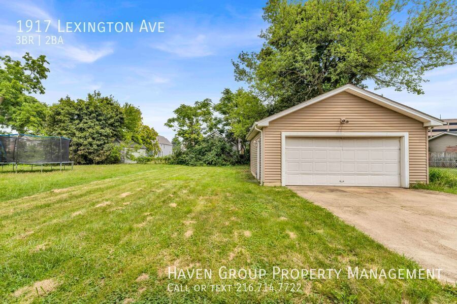 1917 Lexington Ave, Lorain, OH 44052 - Spacious 3-bed 1.5-bath single-family home! property image