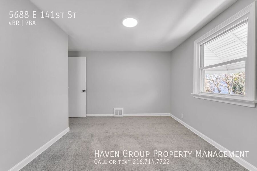 5688 E 141st St, Maple Heights, OH 44137 - Spacious 4-bed 2-bath single-family home! property image