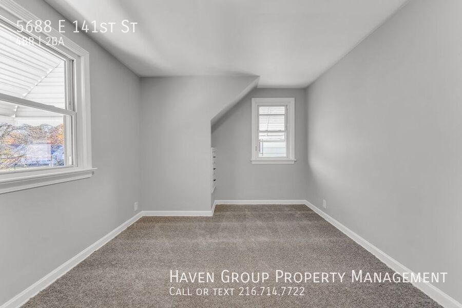 5688 E 141st St, Maple Heights, OH 44137 - Spacious 4-bed 2-bath single-family home! property image