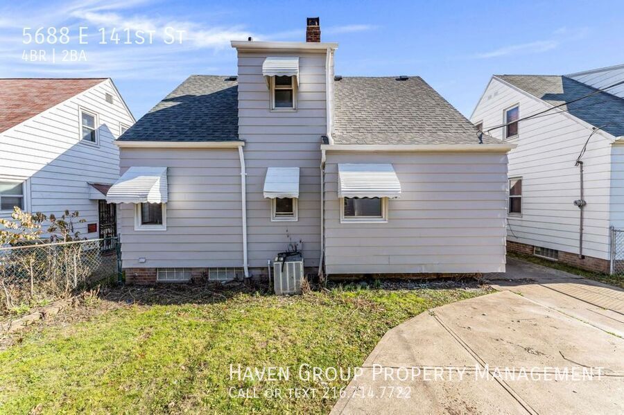 5688 E 141st St, Maple Heights, OH 44137 - Spacious 4-bed 2-bath single-family home! property image