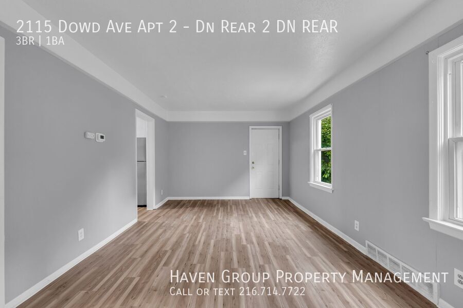2115 Dowd Ave | Unit 2, Lakewood, OH 44107 - Spacious 3-bed 1-bath multi-family home! property image