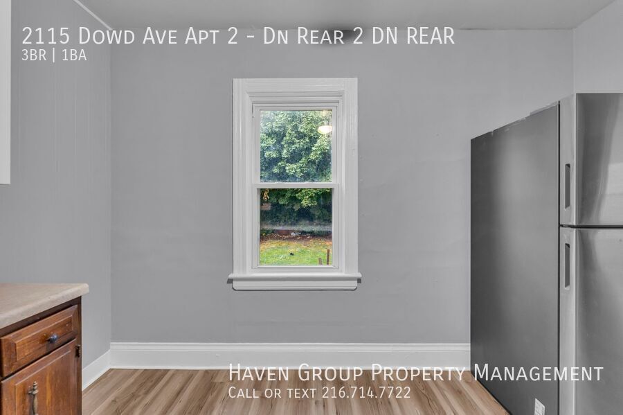 2115 Dowd Ave | Unit 2, Lakewood, OH 44107 - Spacious 3-bed 1-bath multi-family home! property image