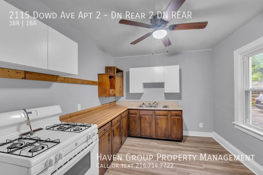 2115 Dowd Ave | Unit 2, Lakewood, OH 44107 - Spacious 3-bed 1-bath multi-family home! property image