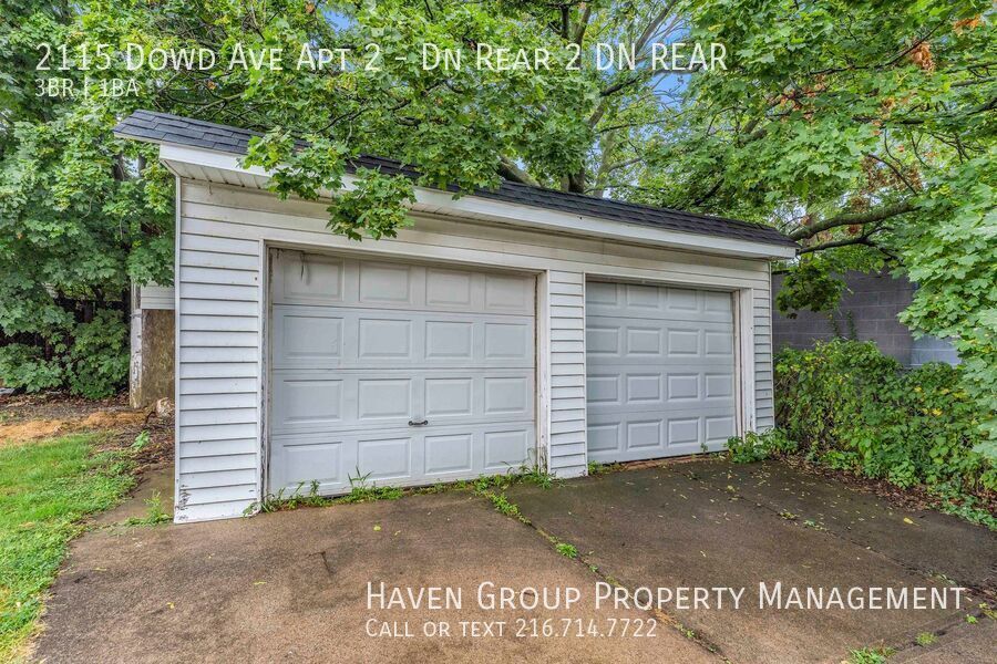 2115 Dowd Ave | Unit 2, Lakewood, OH 44107 - Spacious 3-bed 1-bath multi-family home! property image