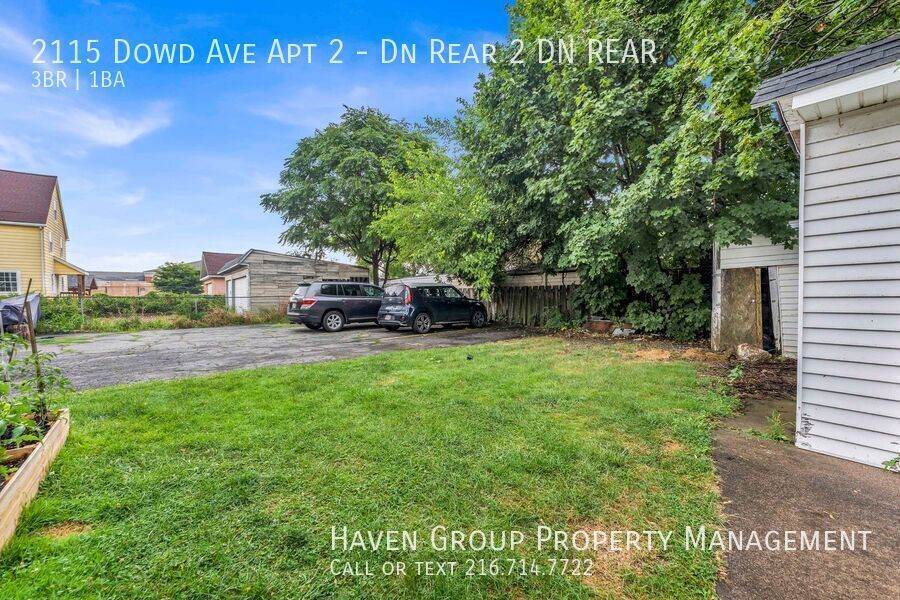 2115 Dowd Ave | Unit 2, Lakewood, OH 44107 - Spacious 3-bed 1-bath multi-family home! property image