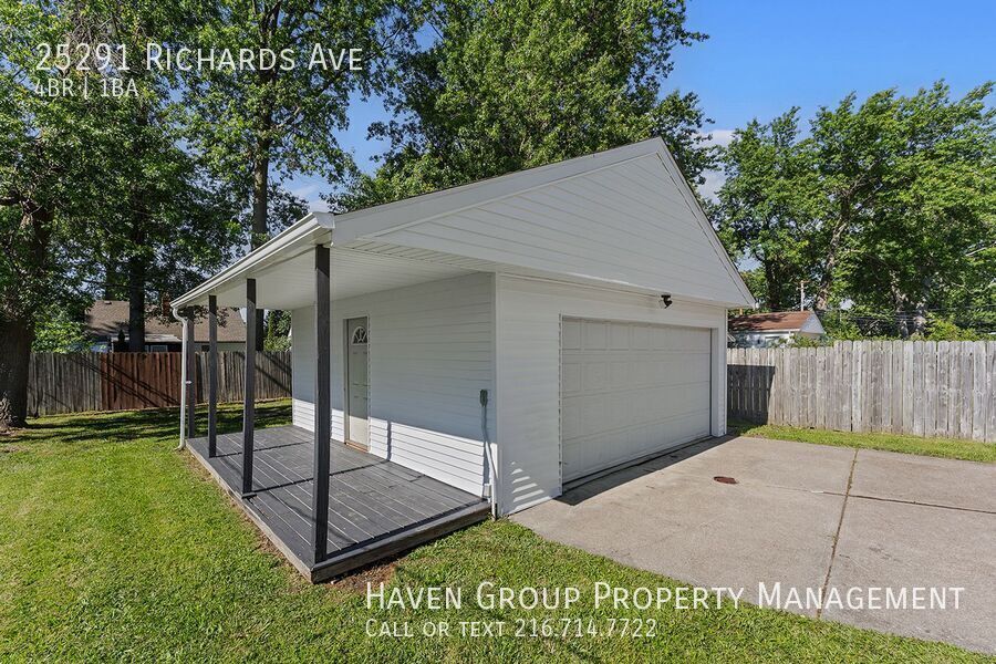 25291 Richards Ave, Euclid, Ohio, 44132- Spacious 4-bed 1-bath single-family home! property image