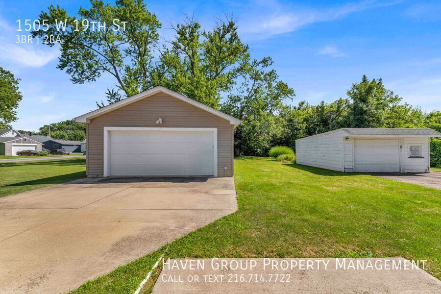 1505 W 19th St, Lorain, OH 44052- Spacious 3-bed 1.5-bath single-family home! property image