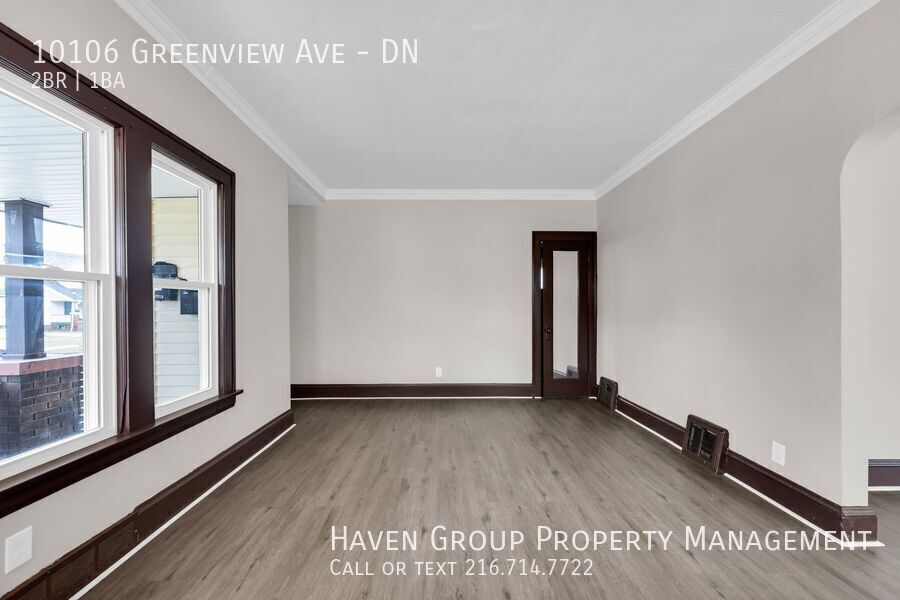 10106 Greenview Ave | DN, Garfield Heights, OH 44125- Spacious 2-bed 1-bath multi-family home! property image