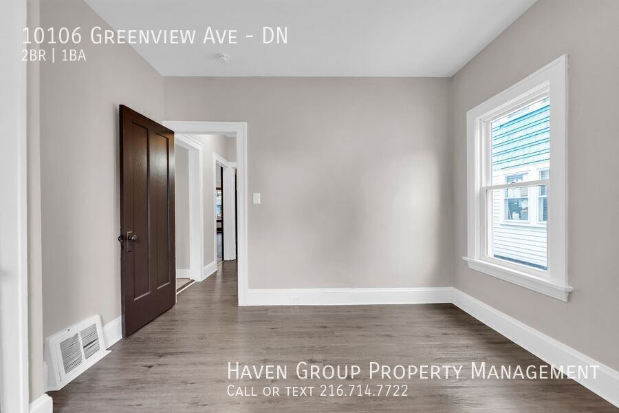 10106 Greenview Ave | DN, Garfield Heights, OH 44125- Spacious 2-bed 1-bath multi-family home! property image