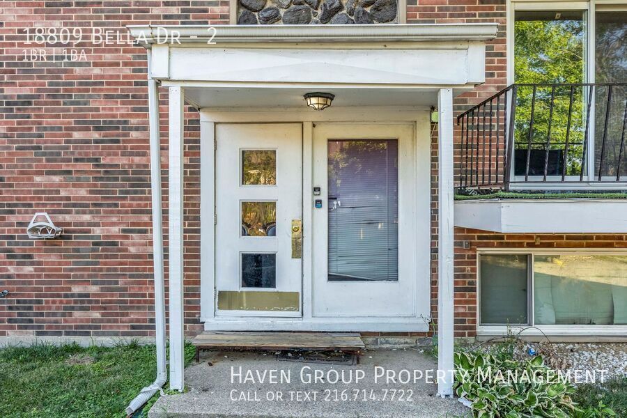 18809 Bella Dr | Unit 2, Cleveland, OH 44119- Spacious 1-bed 1-bath multi-family home! property image