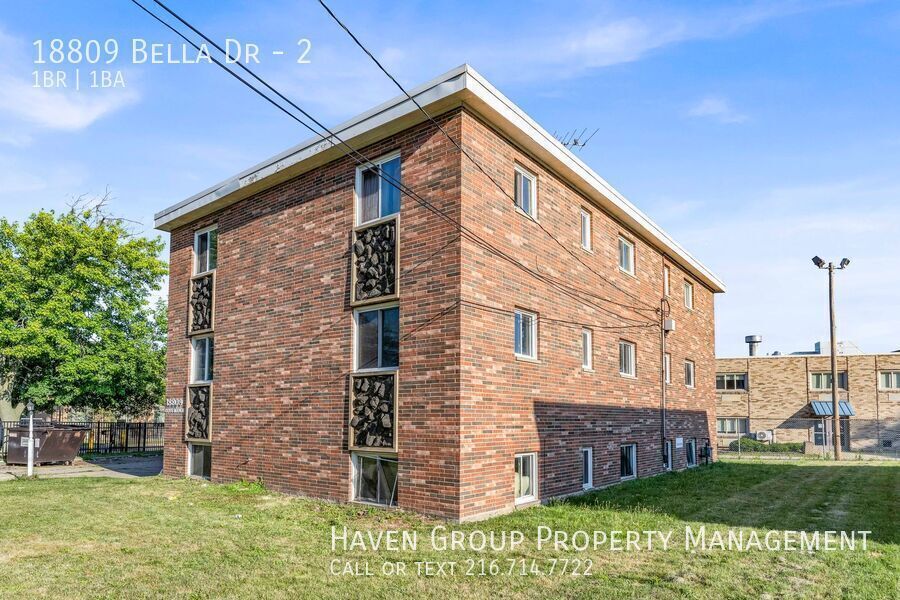 18809 Bella Dr | Unit 2, Cleveland, OH 44119- Spacious 1-bed 1-bath multi-family home! property image